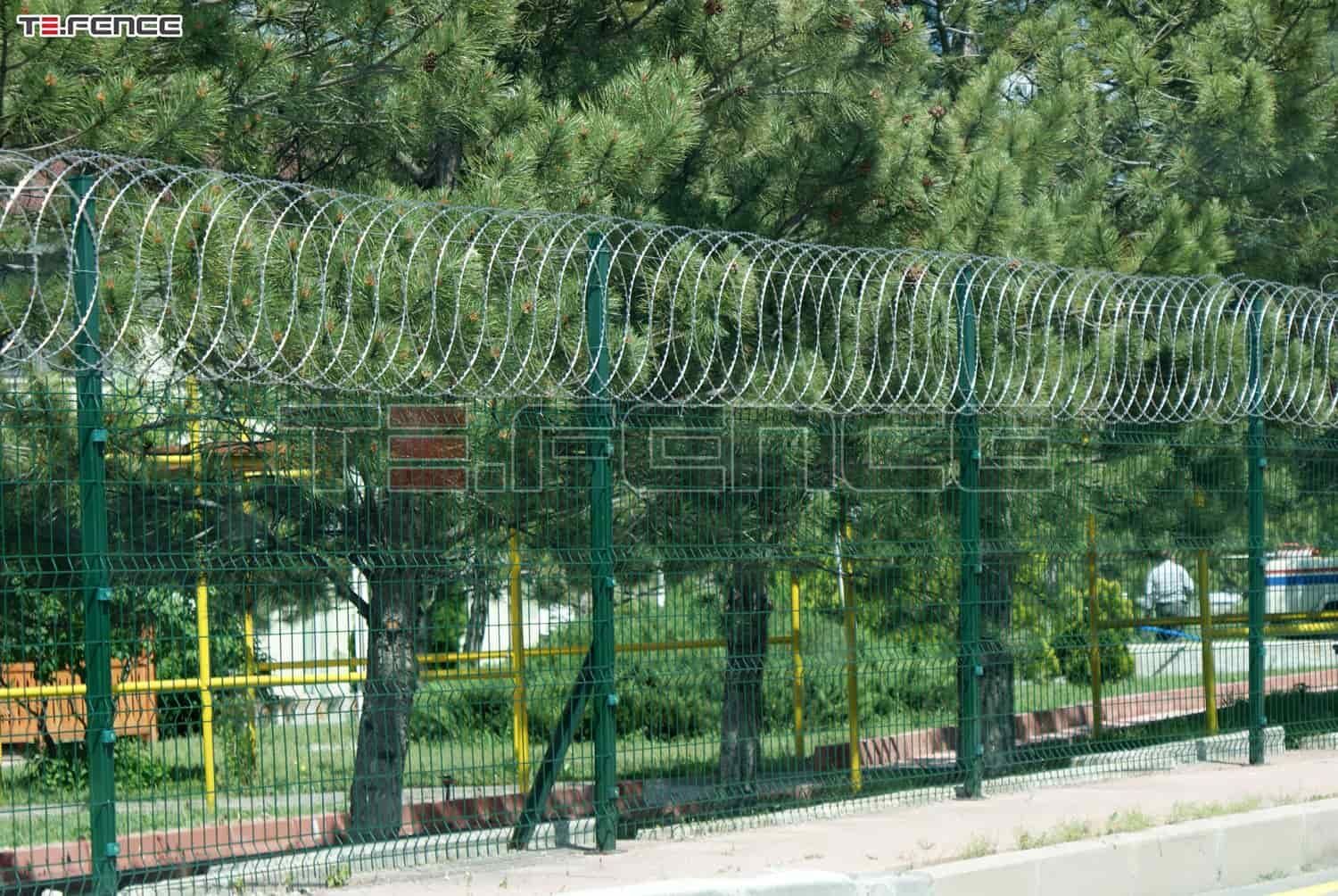 Flat Wrap Razor Wire Te Fence